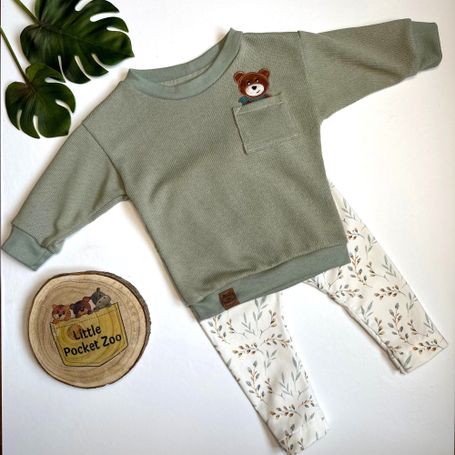 Strickpullover in Grün für Babys und Kinder mit Tierapplikation